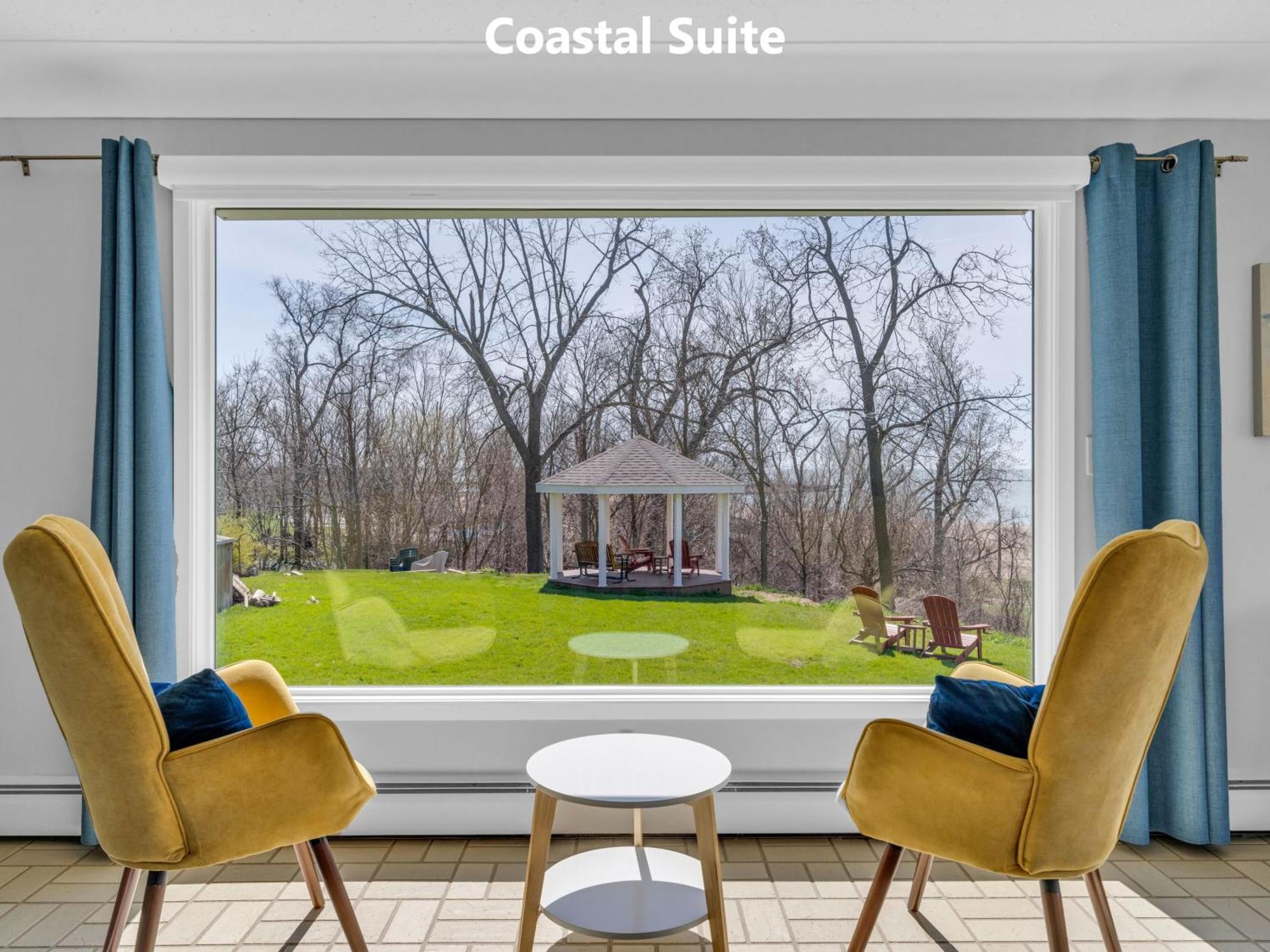Coastal Suite #1 Cozy Suite #2 - Seacliff Beach Suites Leamington Eksteriør billede